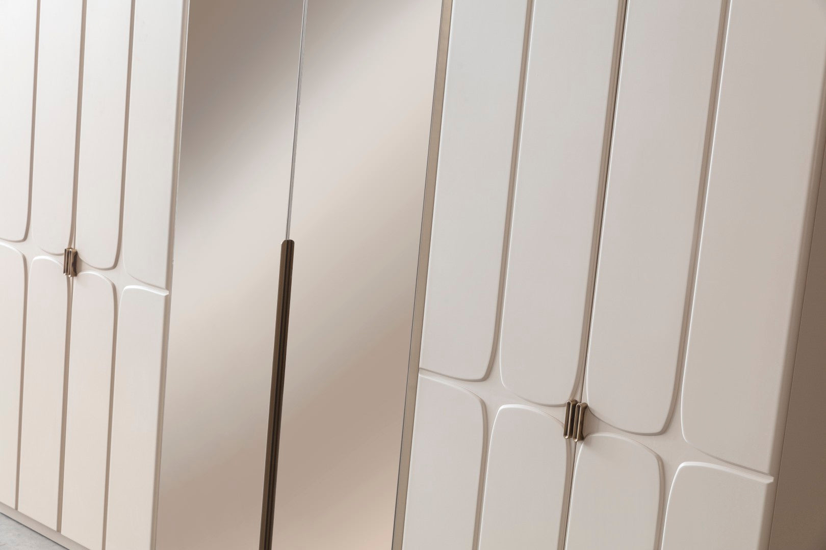 Lorin Yatak Odası Takımı