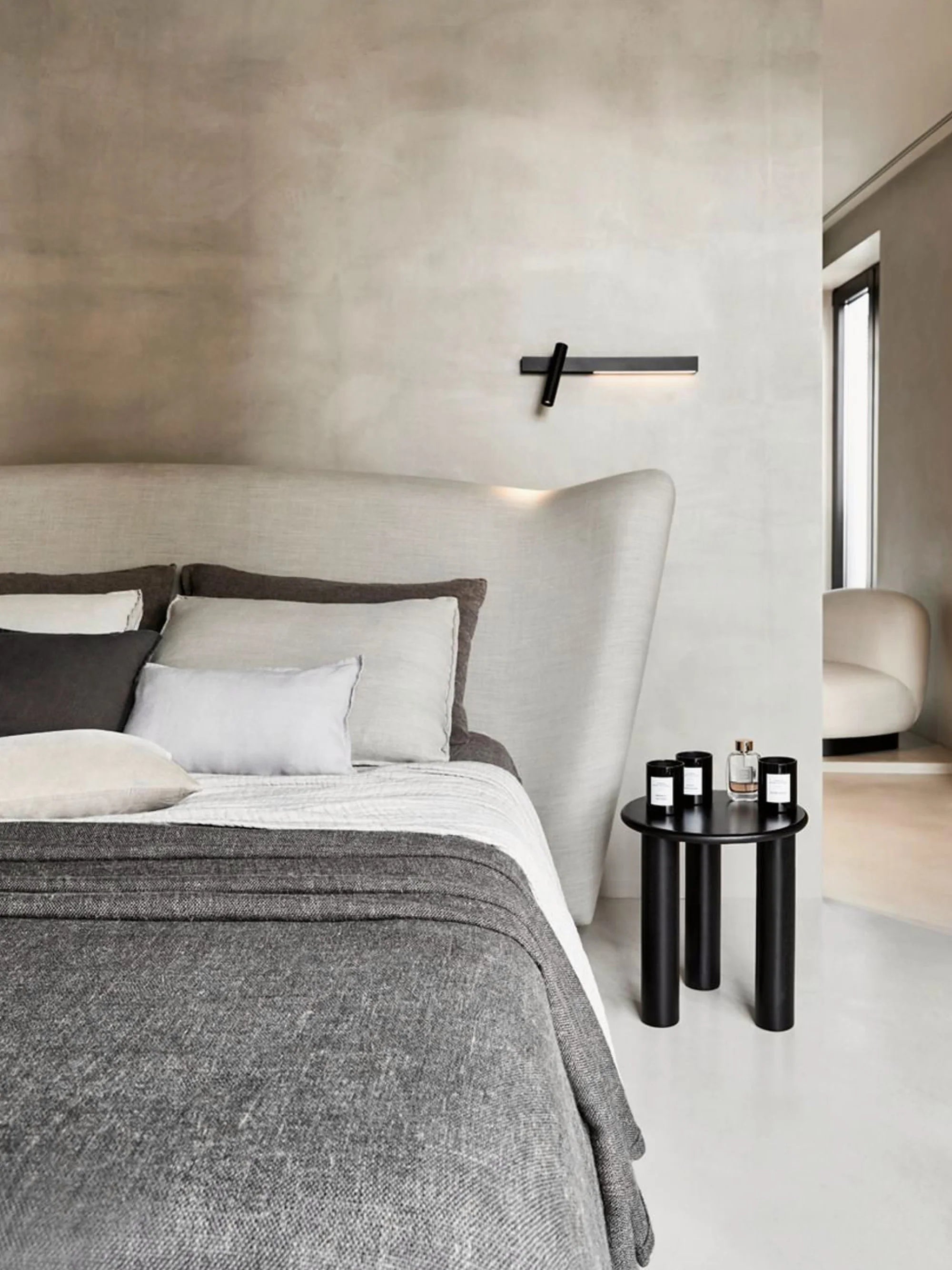 Polo Yuvarlak Ahşap Yan Sehpa Siyah